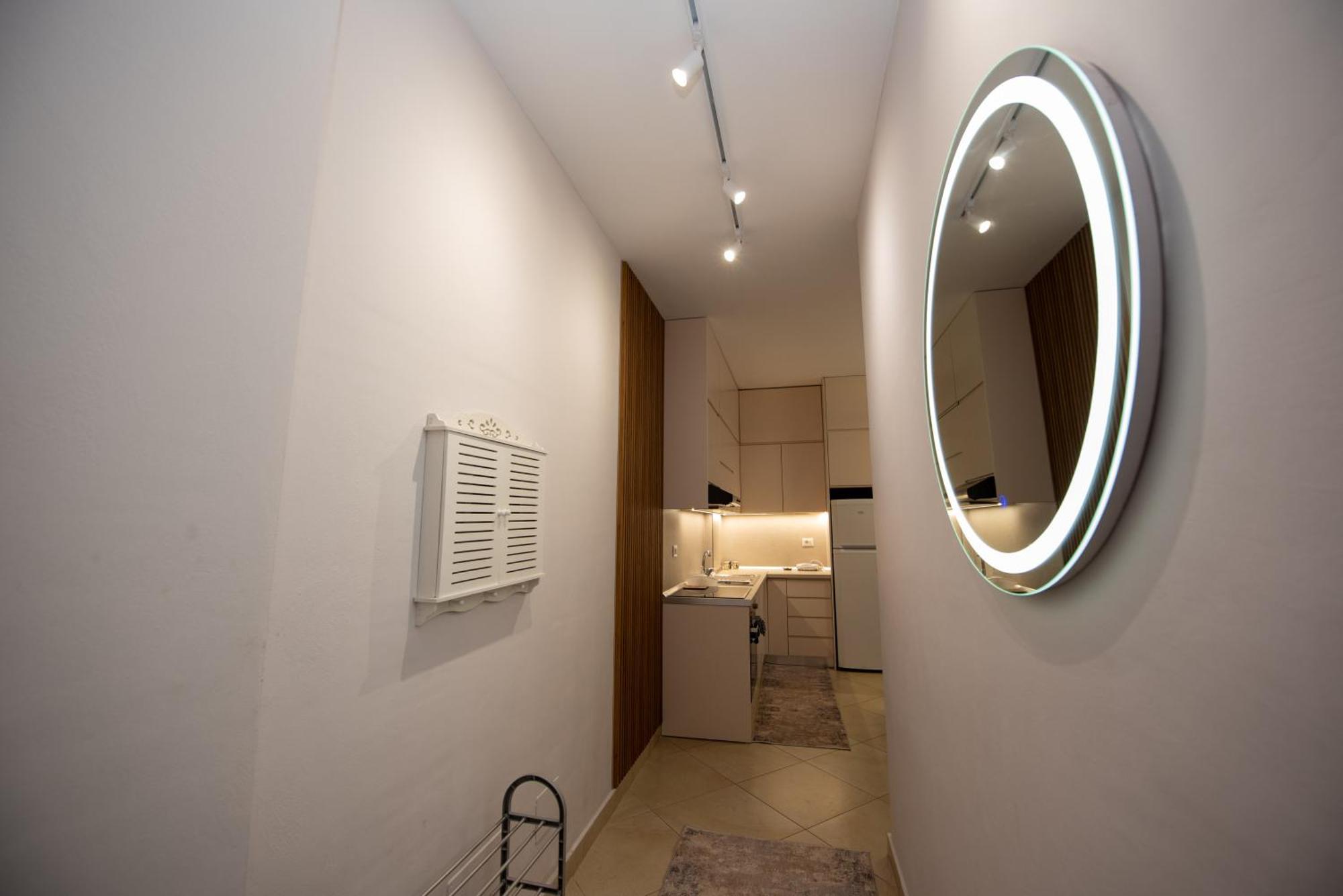 Riviera Apartment Vlora Bagian luar foto